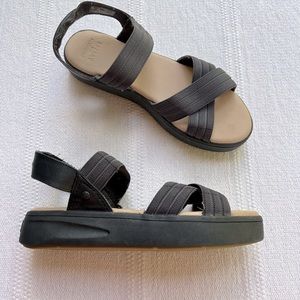 Sperry Bayou Plushstep Flatform Sandals Size 10 black